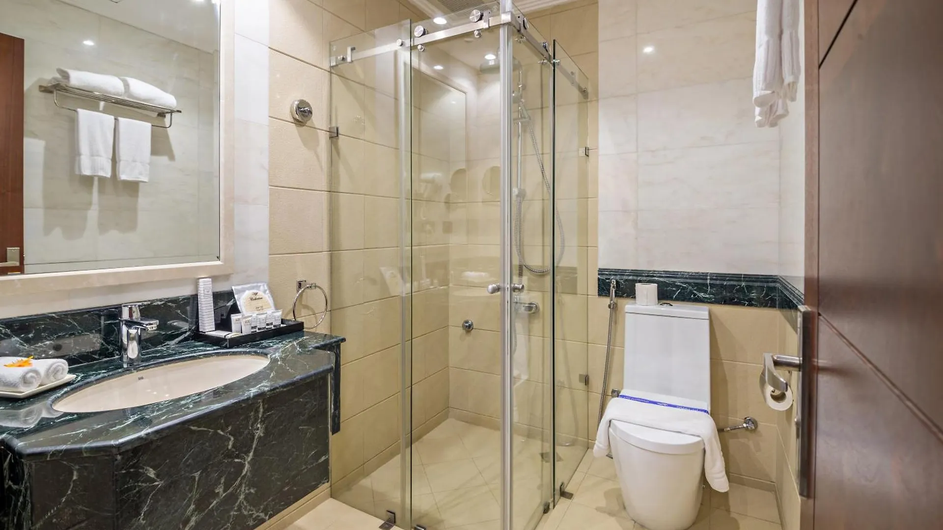 Jiwar Almasi Hotel Jeddah