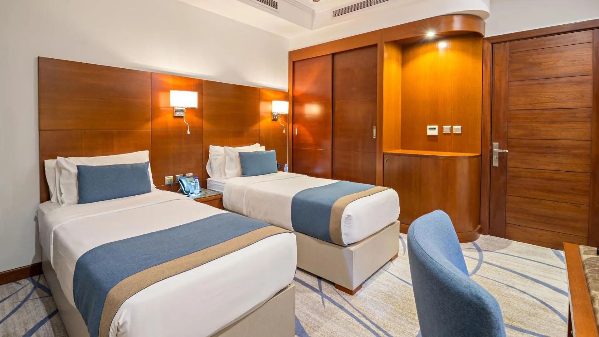 ***  Jiwar Almasi Hotel Jeddah Saudi Arabia