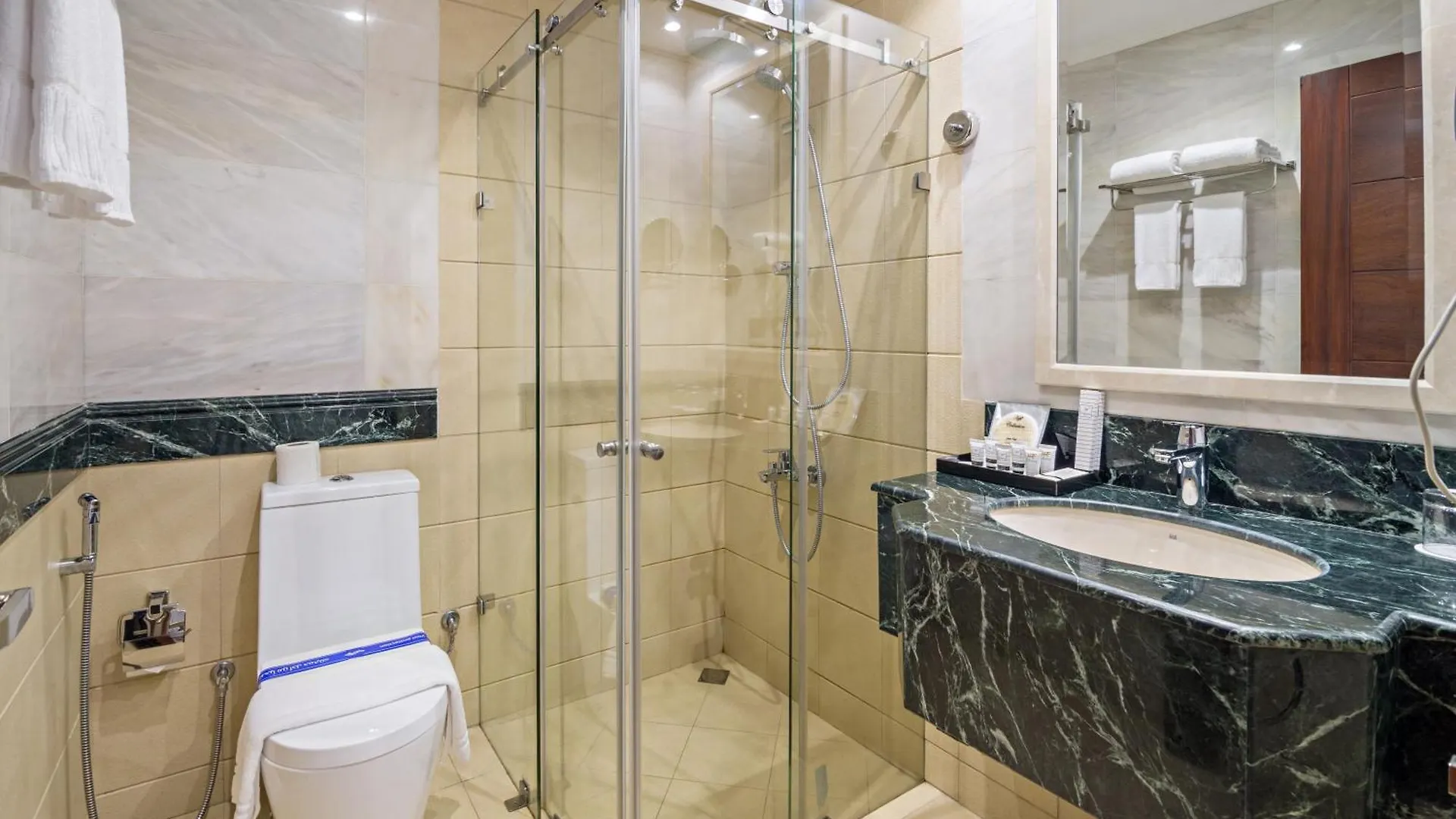 Jiwar Almasi Hotel Jeddah