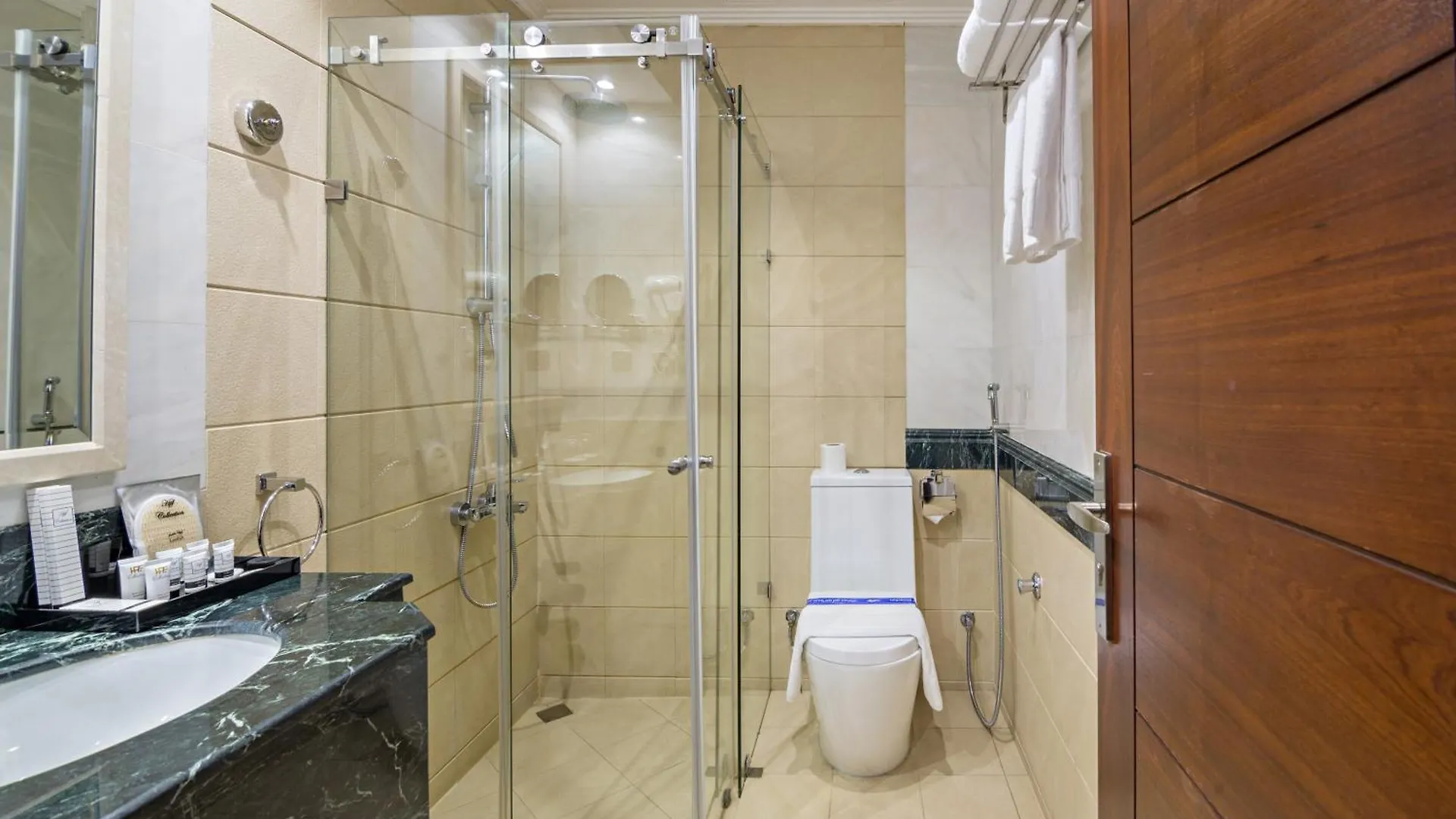 ***  Jiwar Almasi Hotel Jeddah Saudi Arabia